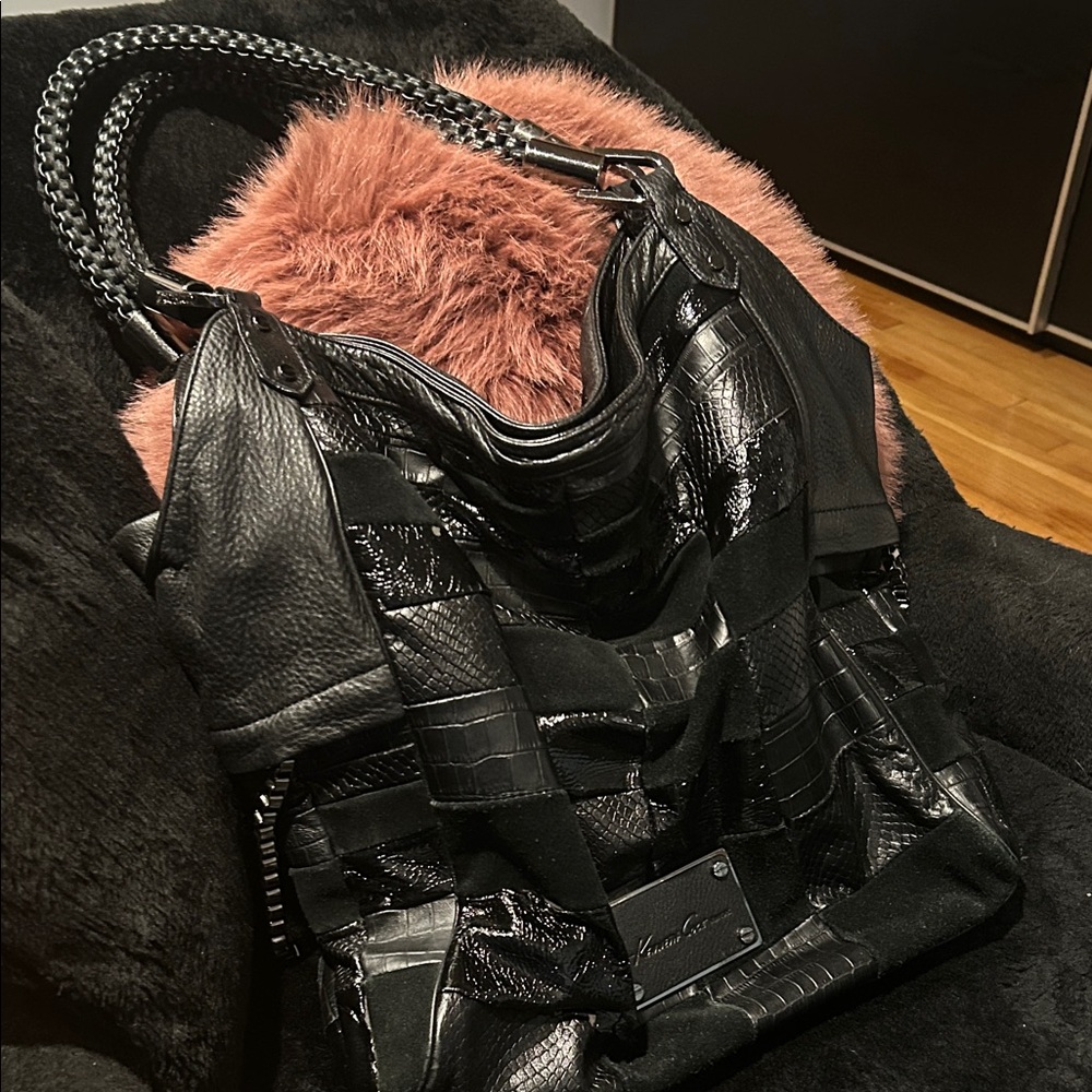 Kenneth Cole New York Black Textured Tote